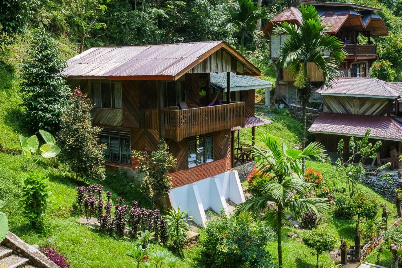 Garden Lodge *